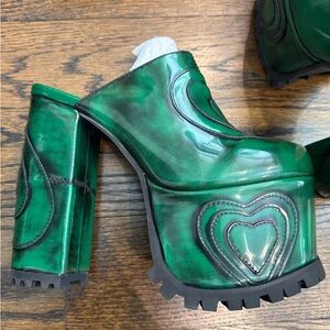 Jeffrey Campbell Green Heart Platform Mules